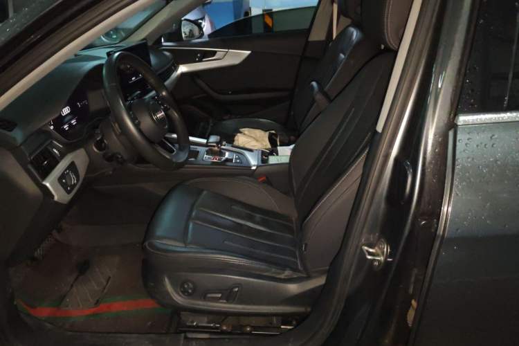 Used Audi A4L 2020 40 TFSI Fashionable and Elegant Model Left Front Seat