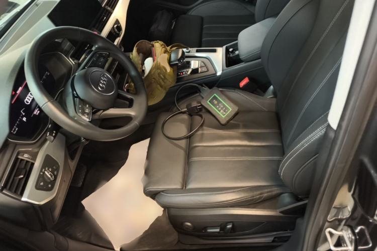 Used Audi A4L 2020 40 TFSI Luxury Dynamic Model Left Front Seat