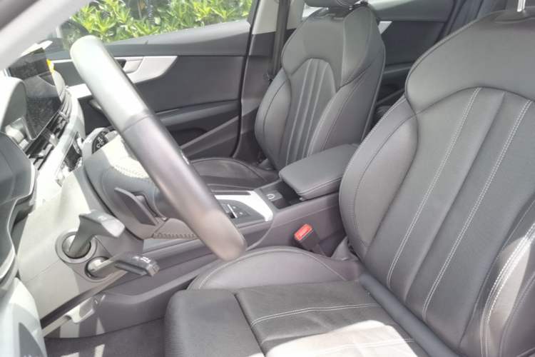 Used Audi A4L 2020 40 TFSI Luxury Dynamic Model Left Front Seat