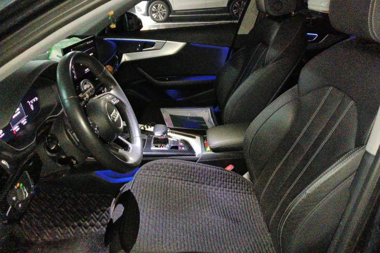 Used Audi A4L 2020 40 TFSI Luxury Dynamic Model Left Front Seat