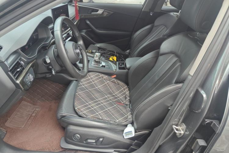 Used Audi A4L 2020 40 TFSI Luxury Dynamic Model Left Front Seat