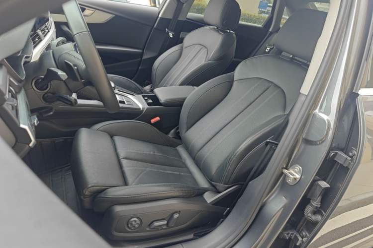 Used Audi A4L 2020 40 TFSI quattro Luxury Dynamic Model Left Front Seat