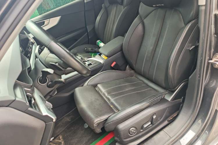 Used Audi A4L 2020 40 TFSI Luxury Dynamic Model Left Front Seat