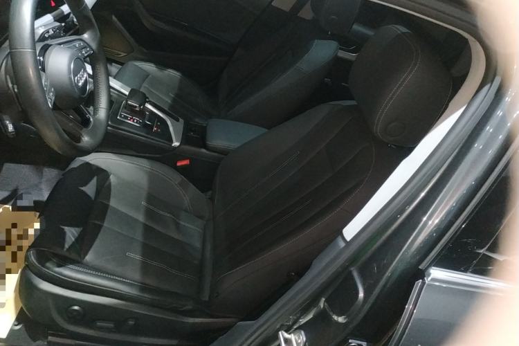 Used Audi A4L 2020 40 TFSI Fashionable and Elegant Model Left Front Seat