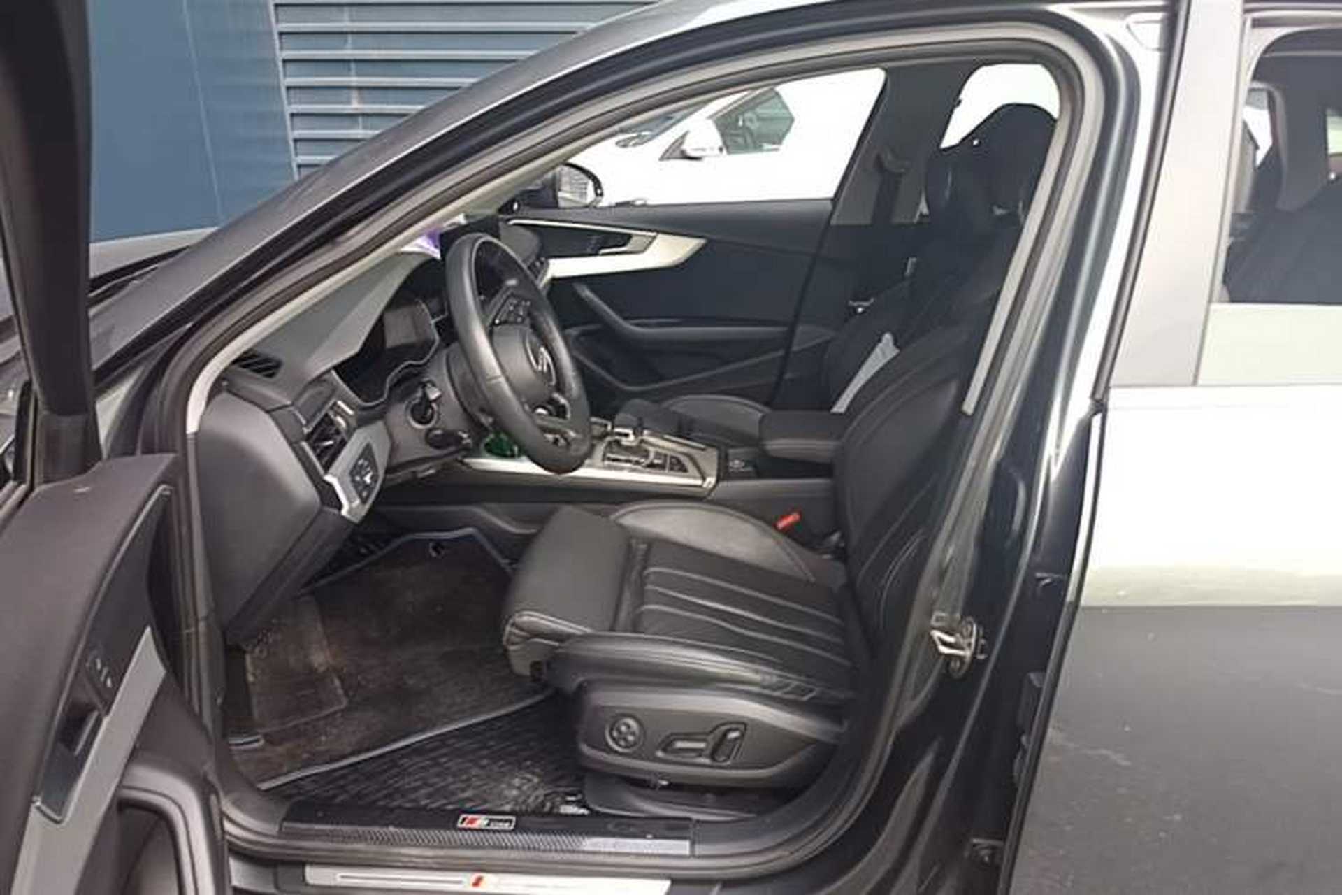 Used Audi A4L 2020 40 TFSI Luxury Dynamic Model Left Front Seat