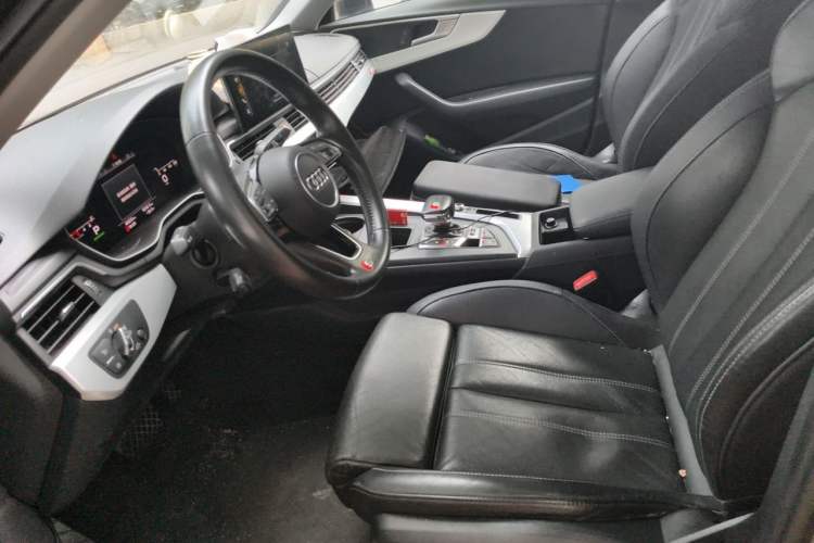 Used Audi A4L 2020 40 TFSI Fashion Dynamic Model Left Front Seat
