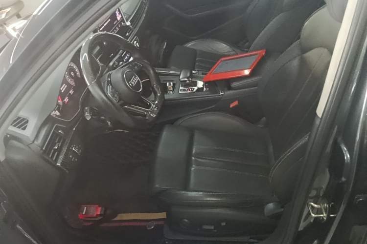 Used Audi A4L 2020 40 TFSI Luxury Dynamic Model Left Front Seat