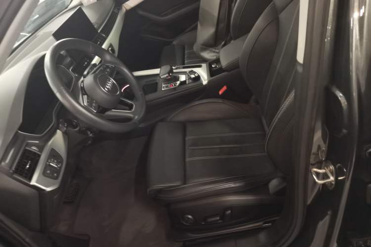 Used Audi A4L 2020 40 TFSI Fashion Dynamic Model Left Front Seat