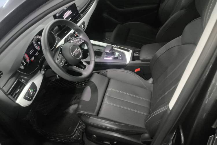 Used Audi A4L 2020 40 TFSI Fashion Dynamic Model Left Front Seat