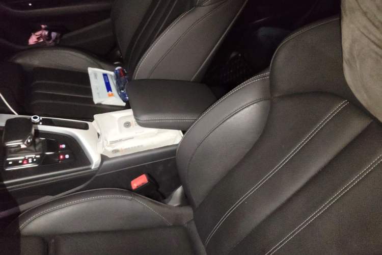 Used Audi A4L 2020 40 TFSI Luxury Dynamic Model Left Front Seat