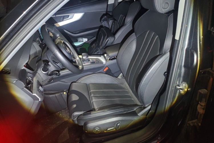 Used Audi A4L 2020 40 TFSI Fashion Dynamic Model Left Front Seat