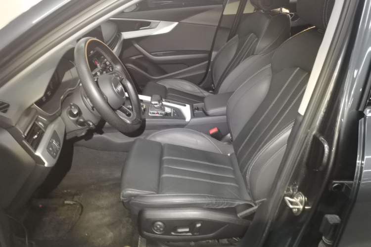 Used Audi A4L 2020 40 TFSI Fashion Dynamic Model Left Front Seat