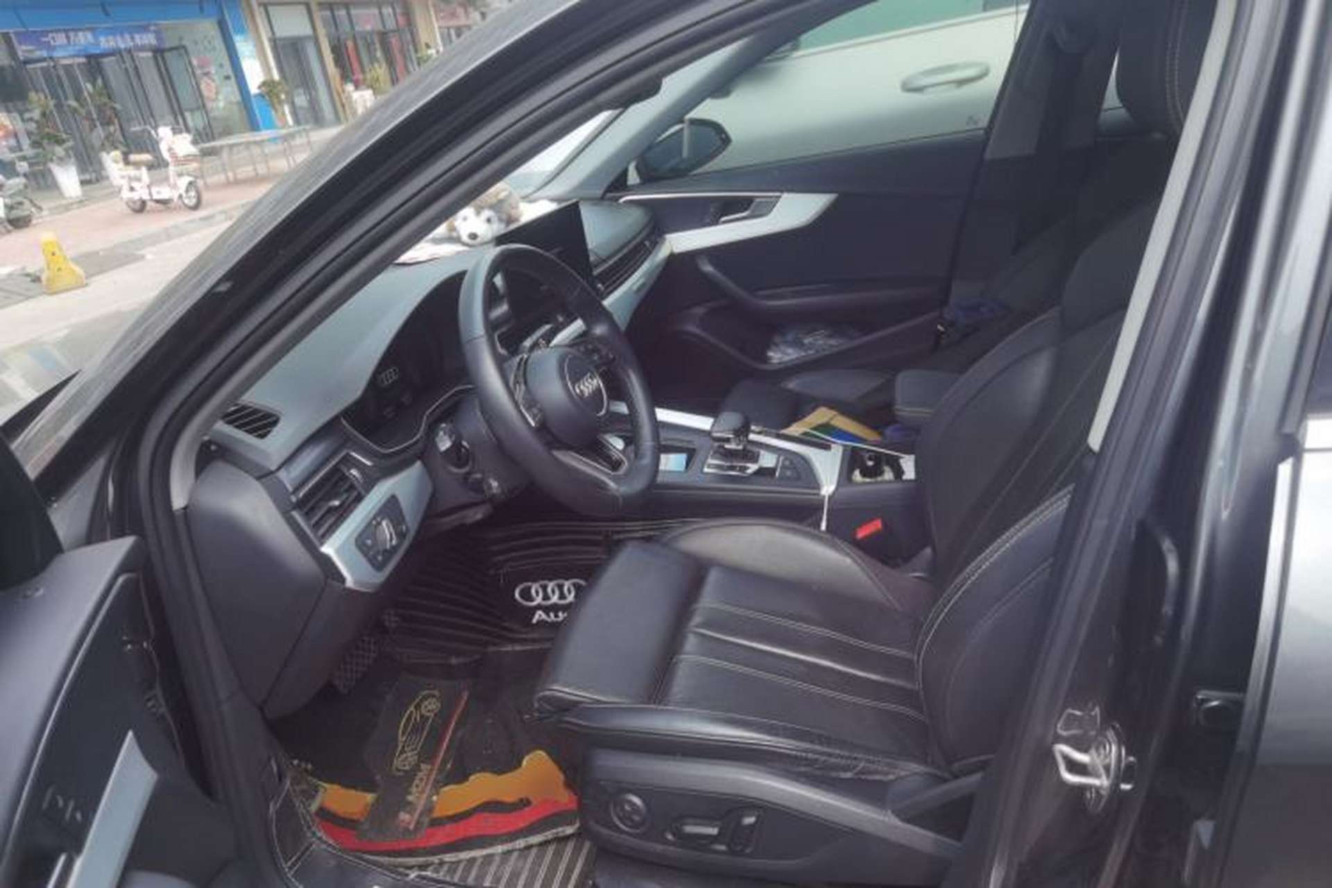 Used Audi A4L 2020 40 TFSI Fashion Dynamic Model Left Front Seat