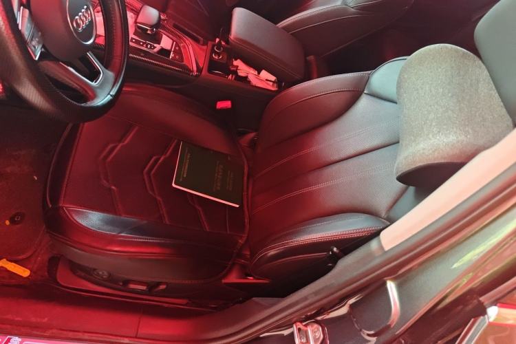 Used Audi A4L 2020 40 TFSI Luxury Dynamic Model Left Front Seat