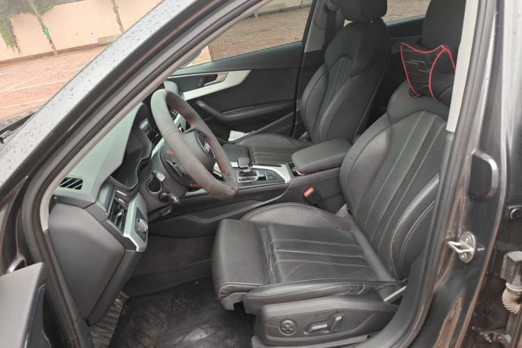 Used Audi A4L 2020 40 TFSI Luxury Dynamic Model Left Front Seat