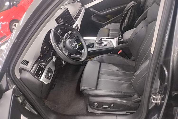 Used Audi A4L 2020 40 TFSI Fashion Dynamic Model Left Front Seat