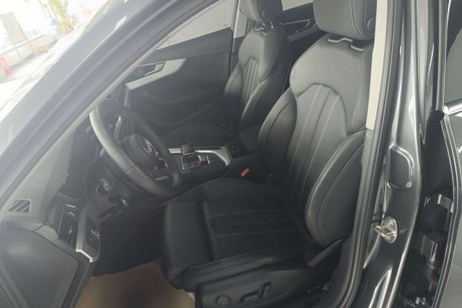 Used Audi A4L 2020 40 TFSI quattro Luxury Dynamic Model Left Front Seat