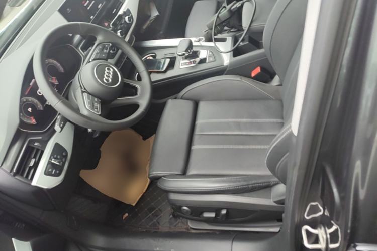 Used Audi A4L 2020 40 TFSI Fashion Dynamic Model Left Front Seat