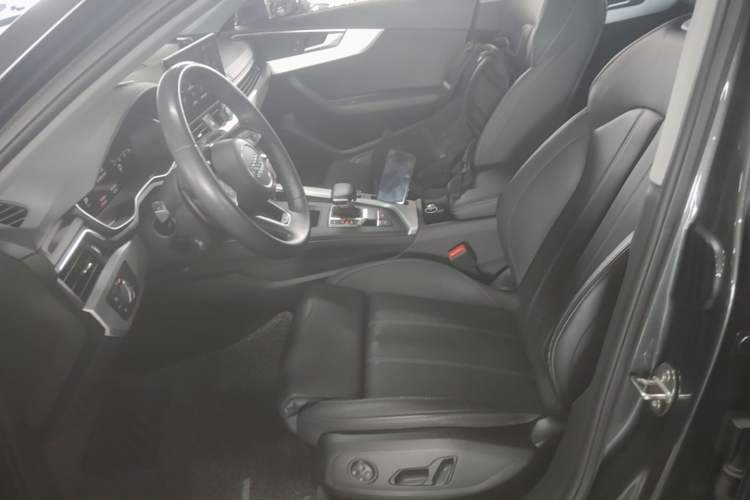 Used Audi A4L 2020 40 TFSI Fashion Dynamic Model Left Front Seat