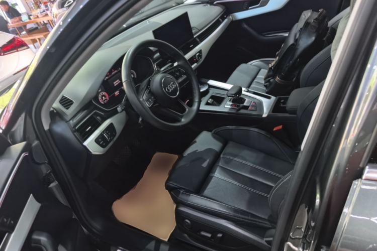Used Audi A4L 2020 40 TFSI Fashion Dynamic Model Left Front Seat