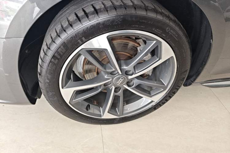 Used Audi A4L 2020 40 TFSI Fashion Dynamic Model Left Front Wheel Hub