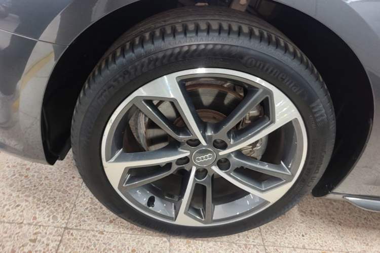 Used Audi A4L 2020 40 TFSI Fashion Dynamic Model Left Front Wheel Hub