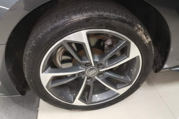 Used Audi A4L 2020 40 TFSI Fashion Dynamic Model Left Front Wheel Hub