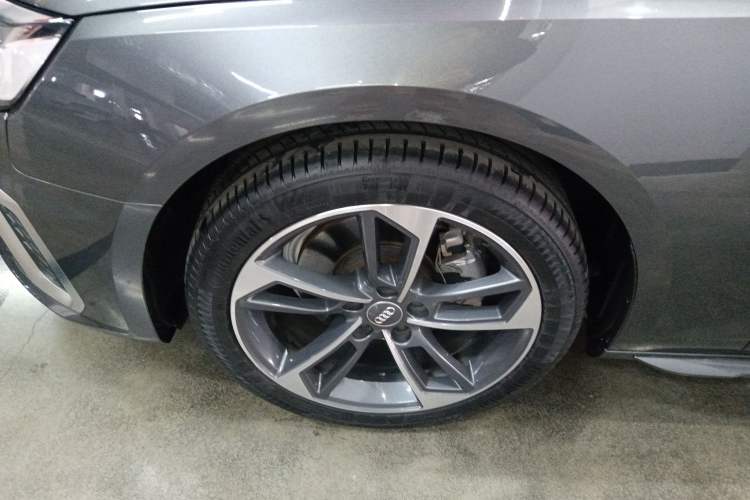 Used Audi A4L 2020 40 TFSI Fashion Dynamic Model Left Front Wheel Hub