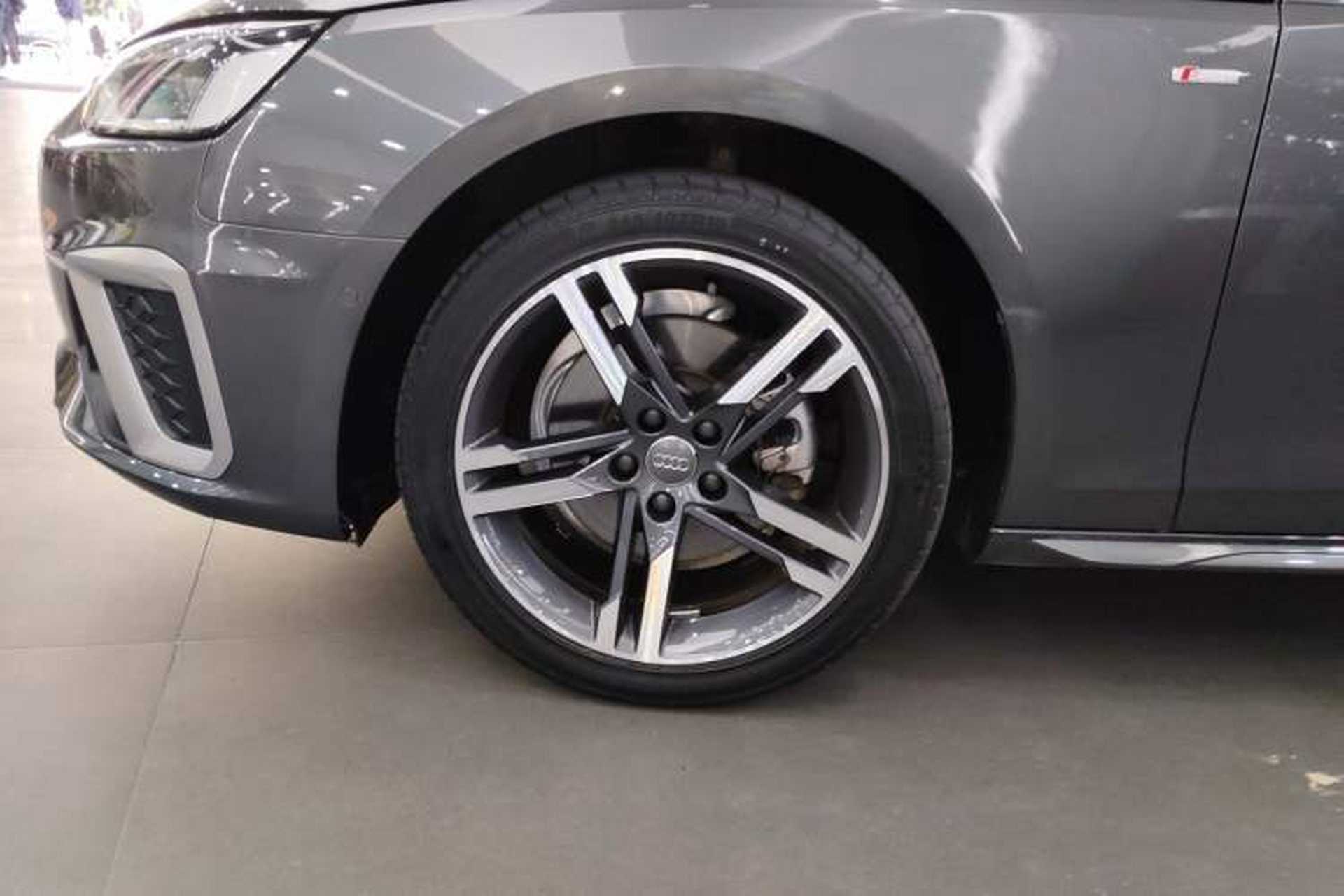 Used Audi A4L 2020 40 TFSI quattro Luxury Dynamic Model Left Front Wheel Hub