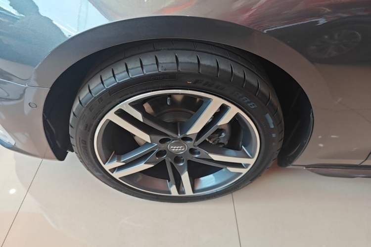 Used Audi A4L 2020 40 TFSI quattro Luxury Dynamic Model Left Front Wheel Hub