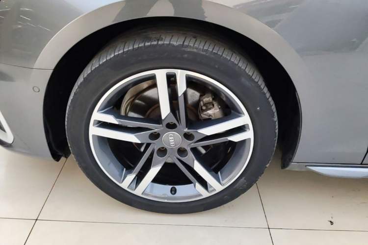 Used Audi A4L 2020 40 TFSI Luxury Dynamic Model Left Front Wheel Hub