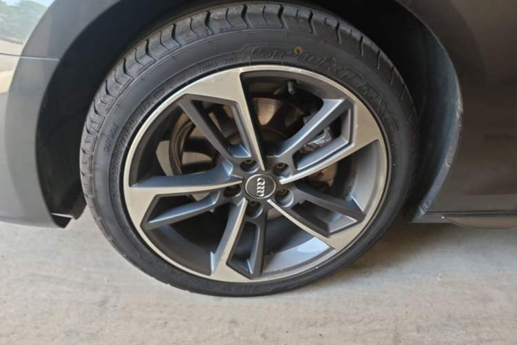 Used Audi A4L 2020 40 TFSI Fashion Dynamic Model Left Front Wheel Hub