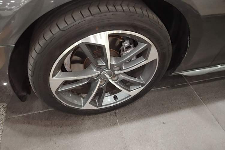 Used Audi A4L 2020 40 TFSI Fashion Dynamic Model Left Front Wheel Hub