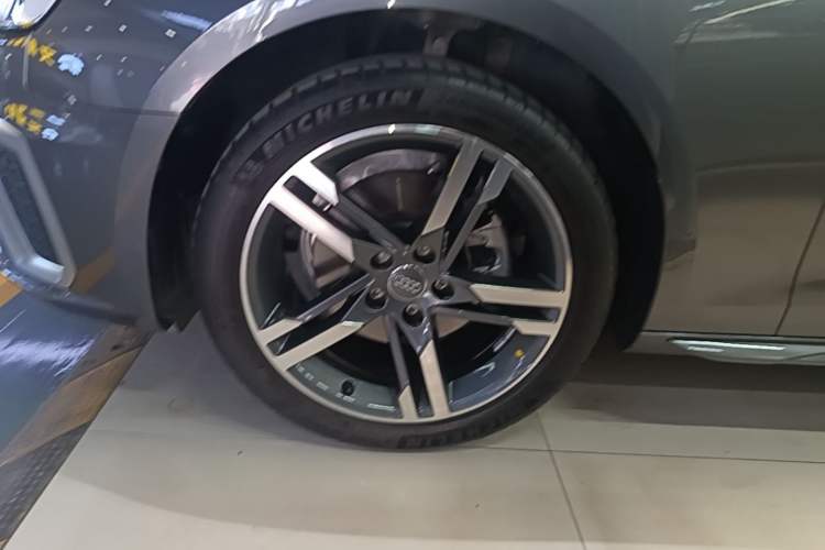 Used Audi A4L 2020 40 TFSI Fashion Dynamic Model Left Front Wheel Hub