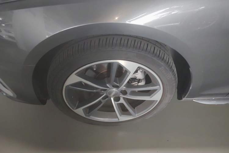 Used Audi A4L 2020 40 TFSI Fashion Dynamic Model Left Front Wheel Hub
