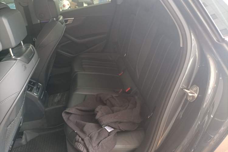 Used Audi A4L 2020 40 TFSI Luxury Dynamic Model Left Rear Seat
