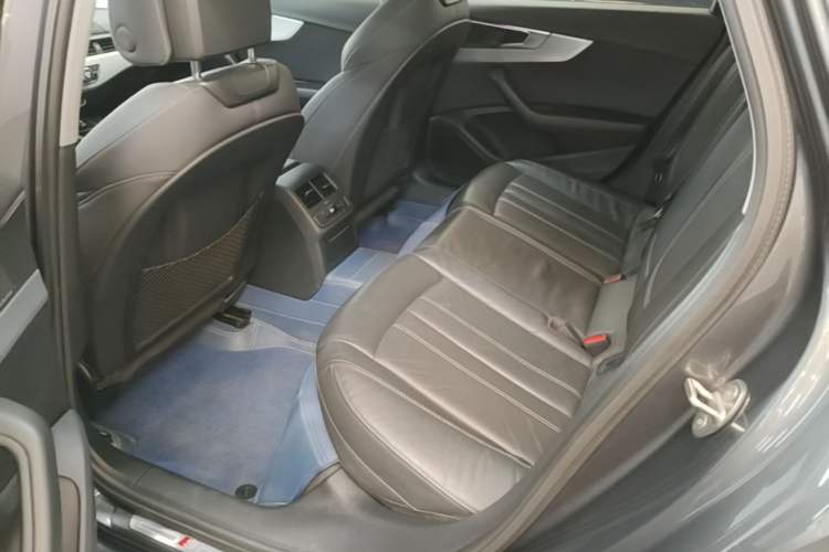 Used Audi A4L 2020 40 TFSI quattro Luxury Dynamic Model Left Rear Seat