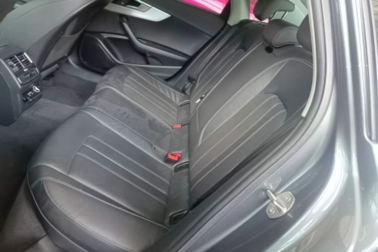 Used Audi A4L 2020 40 TFSI quattro Luxury Dynamic Model Left Rear Seat