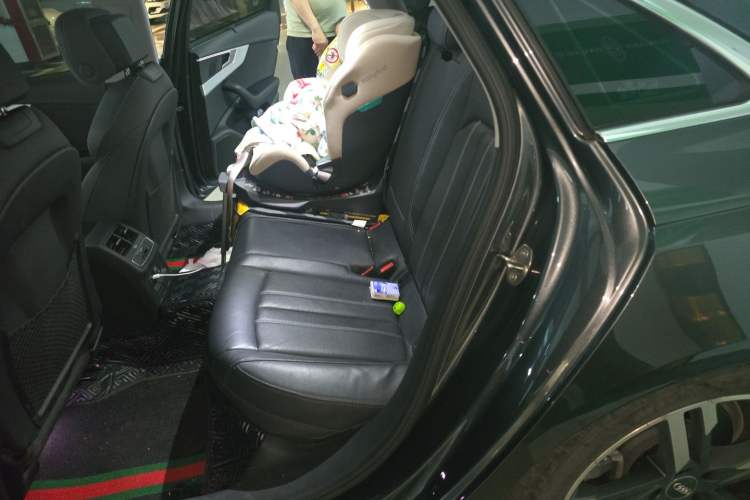 Used Audi A4L 2020 40 TFSI Luxury Dynamic Model Left Rear Seat