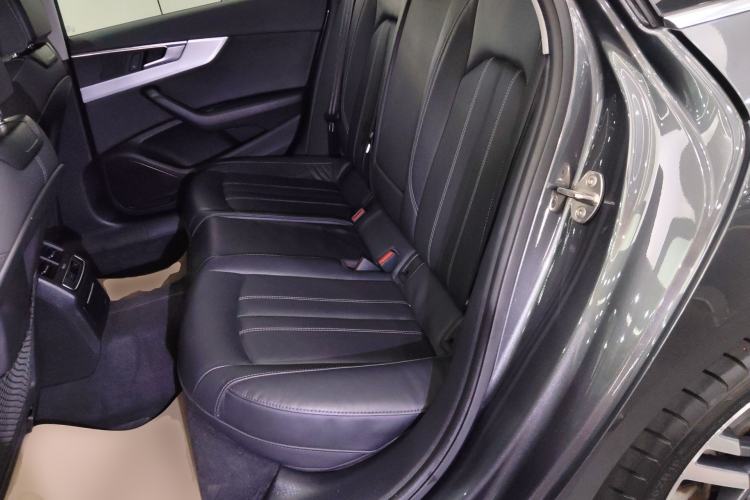 Used Audi A4L 2020 40 TFSI quattro Luxury Dynamic Model Left Rear Seat