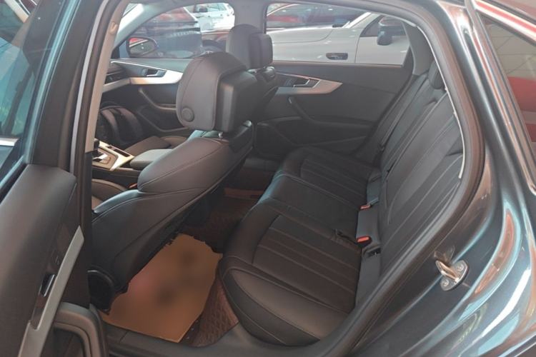 Used Audi A4L 2020 40 TFSI quattro Luxury Dynamic Model Left Rear Seat