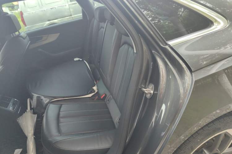 Used Audi A4L 2020 40 TFSI Fashion Dynamic Model Left Rear Seat