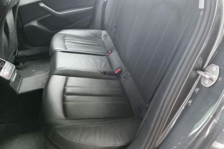 Used Audi A4L 2020 40 TFSI Fashion Dynamic Model Left Rear Seat