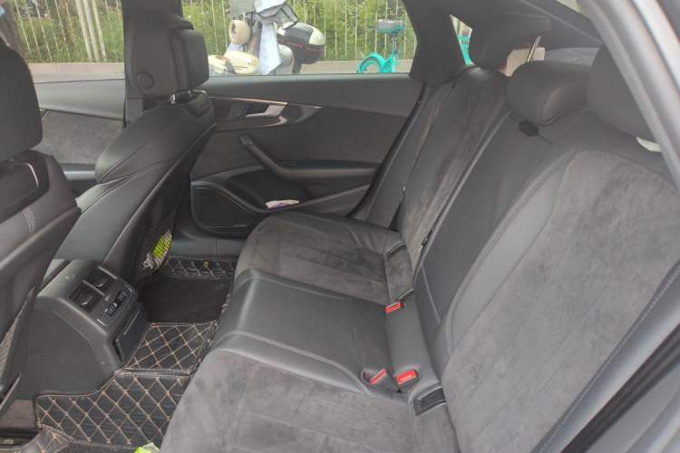 Used Audi A4L 2020 45 TFSI quattro Prestige Dynamic Edition Left Rear Seat