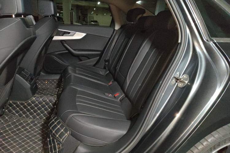 Used Audi A4L 2020 40 TFSI Luxury Dynamic Model Left Rear Seat