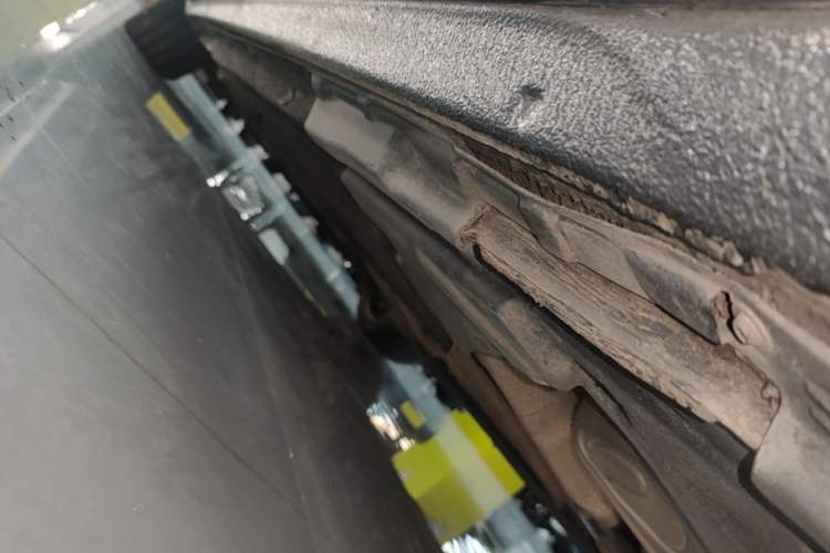 Used Audi A4L 2020 40 TFSI Luxury Dynamic Model Left Side Sill