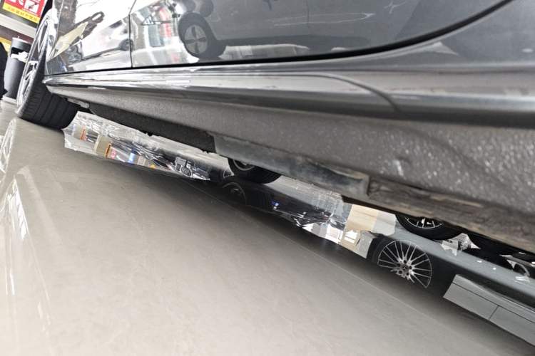 Used Audi A4L 2020 40 TFSI Fashion Dynamic Model Left Side Sill