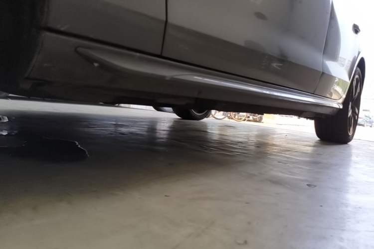 Used Audi A4L 2020 40 TFSI Luxury Dynamic Model Left Side Sill