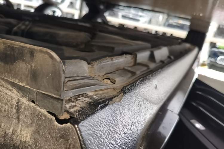 Used Audi A4L 2020 40 TFSI quattro Luxury Dynamic Model Left Side Sill