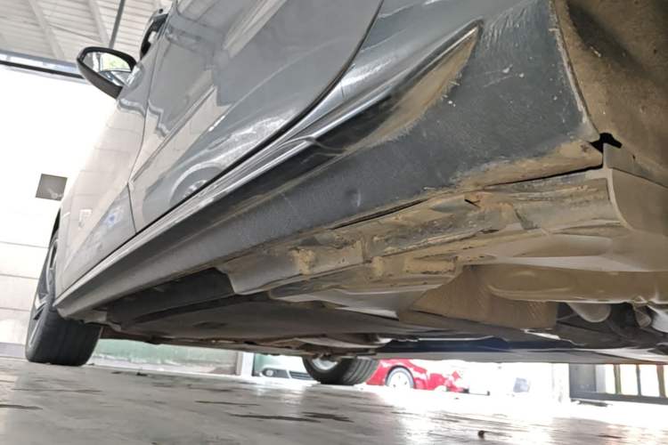 Used Audi A4L 2020 40 TFSI Luxury Dynamic Model Left Side Sill
